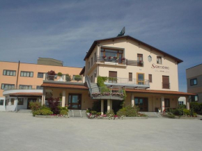 Hotel Ristorante Sanremo  Чева